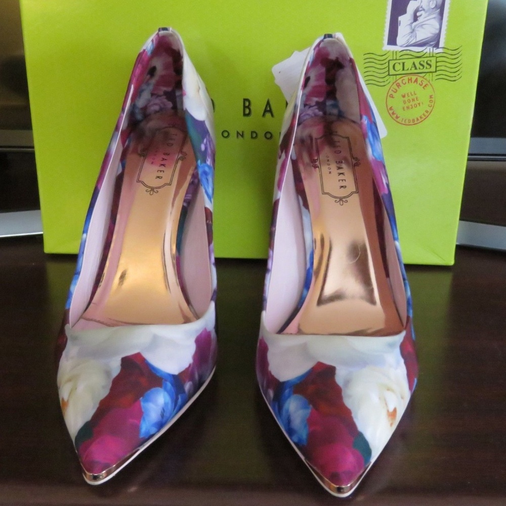 Ted Baker Kaawap Shoes, Blushing Bouquet, size 7.5